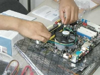 ペアーメモリーの取り付け位置と方向を間違わないように・・・ 