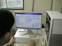 VISTAのインストールも無事終了しいよいよBIOSの設定画面でカスタマイズします・・・